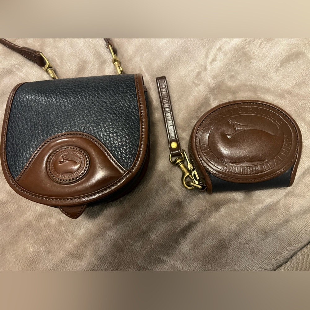 Vintage Dooney and Burke duck bag with change purse.